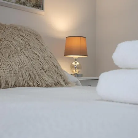 Apartment Arabial Deluxe Ii *